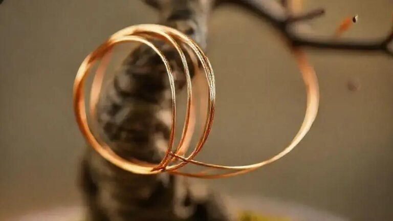 Amarração de arame de cobre com bobina dupla para curvatura contínua